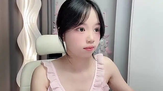 Xiaoqing00 online show from May 2026 05:23:01 AM