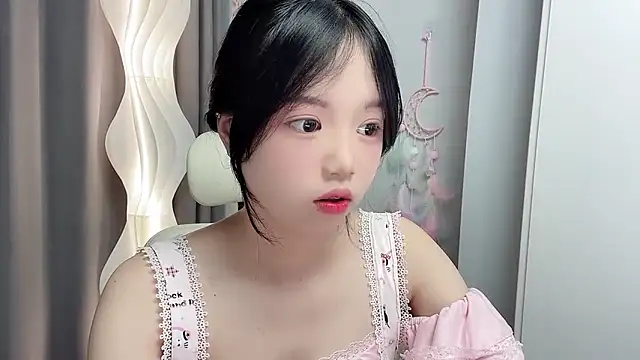 Xiaoqing00 online show from May 2026 05:24:01 AM