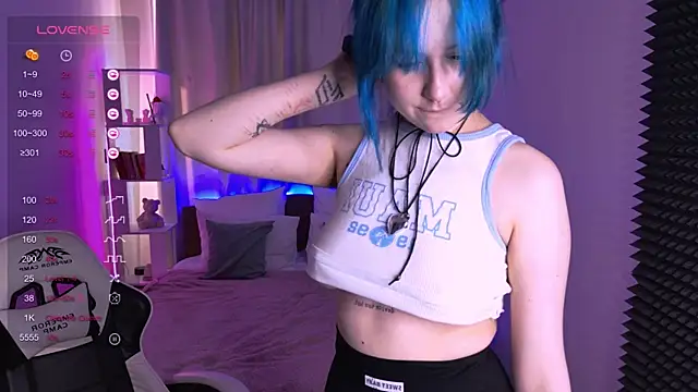 karinahili online show from May 2026 11:06:01 AM