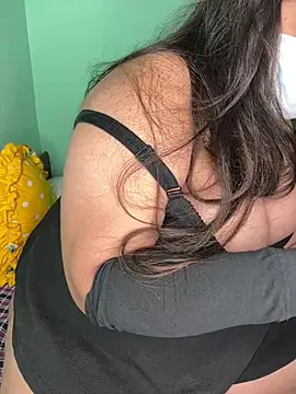 Snapshot of Desifiregirl chatting on May 2026 11:39:01 PM Desifiregirl online show from May 2026 11:39:01 PM