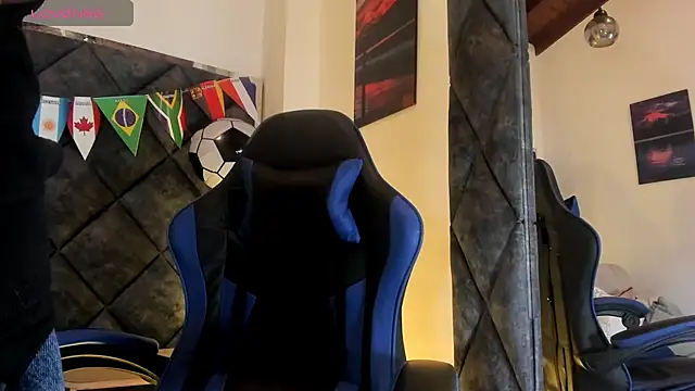 Snapshot of LiamKron chatting on June 2026 12:22:01 PM LiamKron online show from June 2026 12:22:01 PM