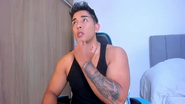 Snapshot of alangreek1 chatting on April 2026 01:55:01 AM alangreek1 online show from April 2026 01:55:01 AM