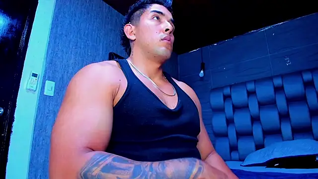 Snapshot of alangreek1 chatting on April 2026 11:32:02 PM alangreek1 online show from April 2026 11:32:02 PM