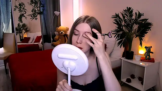 cheeky chick online show from June 2026 01:14:01 PM