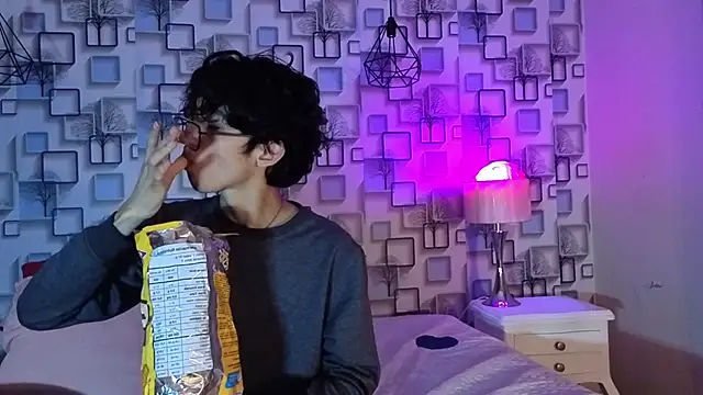 Twink Sebas7 online show from April 2026 12:22:02 PM