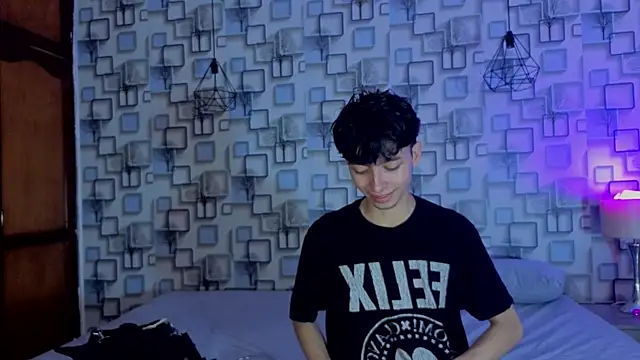 Snapshot of Twink_Sebas7 chatting on June 2026 12:15:01 PM Twink Sebas7 online show from June 2026 12:15:01 PM