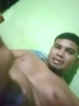 Snapshot of JosueA01 chatting on April 2026 10:54:02 PM JosueA01 online show from April 2026 10:54:02 PM