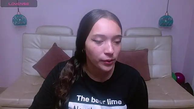 Marianne Cam online show from June 2026 12:40:02 PM