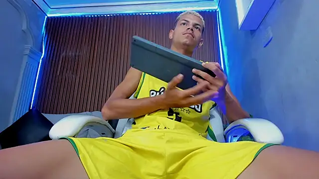 Omen20  online show from April 2026 11:14:02 AM