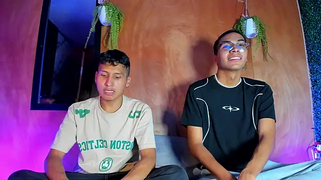 rafael velvet online show from April 2026 10:48:02 PM