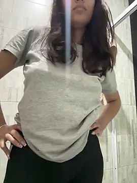 Layla amirah online show from May 2026 01:25:02 AM