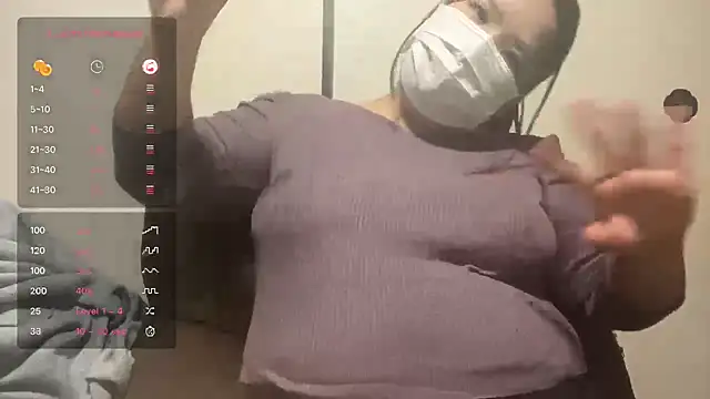 Snapshot of runa-chan- chatting on April 2026 10:21:01 AM runa-chan- online show from April 2026 10:21:01 AM