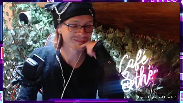 Snapshot of SkinnyAlex1312 chatting on April 2026 03:29:01 PM SkinnyAlex1312 online show from April 2026 03:29:01 PM