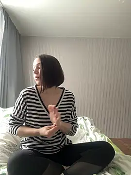 Snapshot of Hopefully_ chatting on April 2026 07:00:01 AM Hopefully online show from April 2026 07:00:01 AM