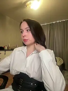 Snapshot of Hopefully_ chatting on May 2026 05:01:02 AM Hopefully online show from May 2026 05:01:02 AM