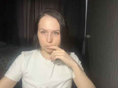 Snapshot of Hopefully_ chatting on May 2026 06:54:02 AM Hopefully online show from May 2026 06:54:02 AM