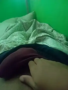 Snapshot of Safadocari chatting on April 2026 12:21:01 PM Safadocari online show from April 2026 12:21:01 PM