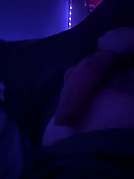 Snapshot of CazzoneCulone08 chatting on April 2026 07:41:01 PM CazzoneCulone08 online show from April 2026 07:41:01 PM