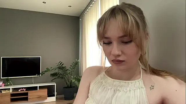 Snapshot of PlasaRima chatting on June 2026 02:05:02 AM PlasaRima online show from June 2026 02:05:02 AM