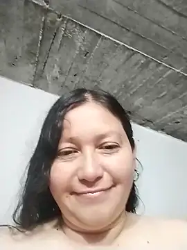 Snapshot of Dayis_2 chatting on June 2026 10:05:02 PM Dayis 2 online show from June 2026 10:05:02 PM