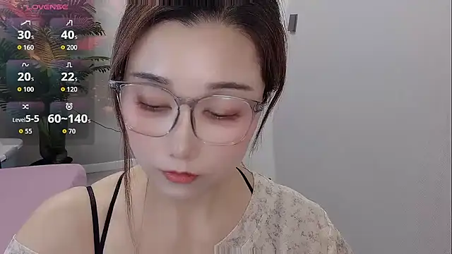 Yunxi- online show from May 2026 01:49:01 PM