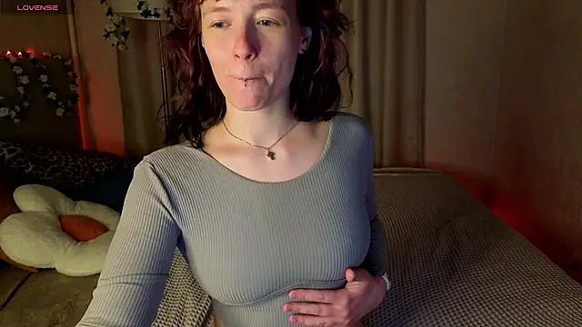 Ricki Bloom online show from May 2026 02:45:01 PM