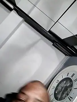 Guyfork online show from May 2026 04:06:02 AM