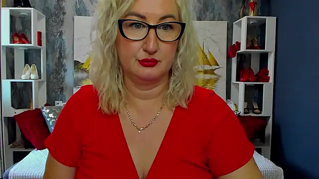 DianaFrances online show from April 2026 09:27:01 AM