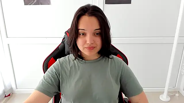 Caroline cutte online show from May 2026 06:53:01 AM