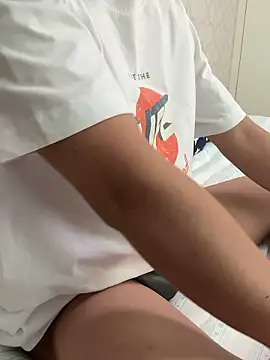 Snapshot of xezie chatting on April 2026 08:51:01 AM xezie online show from April 2026 08:51:01 AM