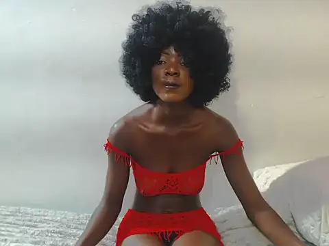 Snapshot of PetiteEbonyBabe_ chatting on April 2026 06:20:01 PM PetiteEbonyBabe online show from April 2026 06:20:01 PM