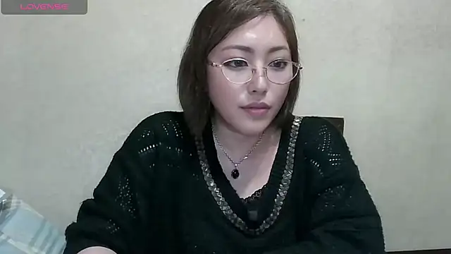Snapshot of Anna_jpn8 chatting on May 2026 12:33:01 PM Anna jpn8 online show from May 2026 12:33:01 PM
