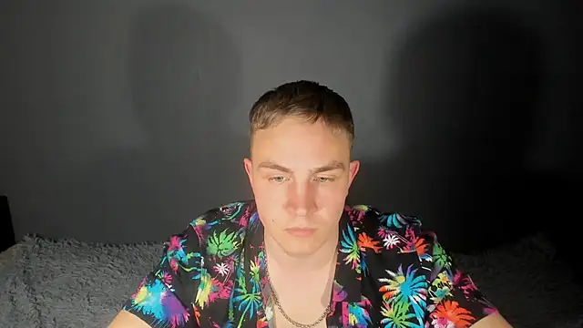 Snapshot of avrions chatting on April 2026 12:17:02 PM avrions online show from April 2026 12:17:02 PM