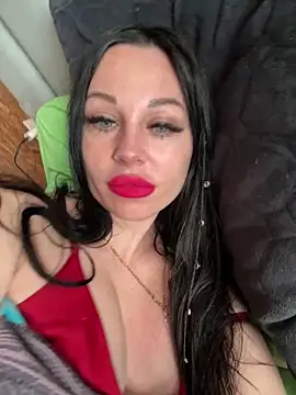 Snapshot of Alenka_ki chatting on May 2026 05:12:01 AM Alenka ki online show from May 2026 05:12:01 AM