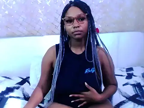 Snapshot of Darrkdeeva669 chatting on April 2026 07:45:01 AM Darrkdeeva669 online show from April 2026 07:45:01 AM