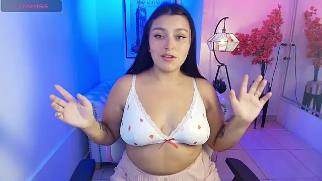 Snapshot of Selene_blake chatting on April 2026 12:44:02 PM Selene blake online show from April 2026 12:44:02 PM