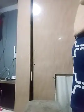 SweetBelly1 online show from April 2026 04:46:02 PM