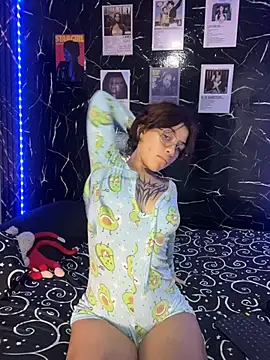 Snapshot of Ashnikko___ chatting on June 2026 11:38:02 PM Ashnikko online show from June 2026 11:38:02 PM