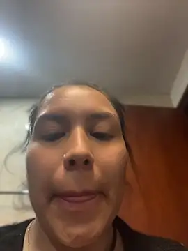 Iam-sophia27 online show from July 2026 11:32:02 PM