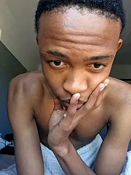 Snapshot of youngAndReckles chatting on July 2026 08:49:02 AM youngAndReckles online show from July 2026 08:49:02 AM