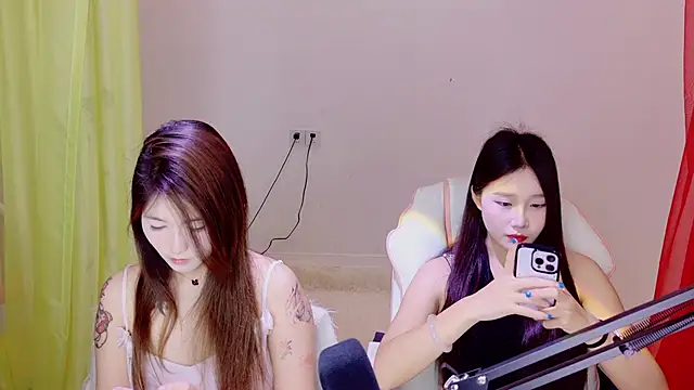 Xiongchumo1120 online show from April 2026 02:20:01 AM
