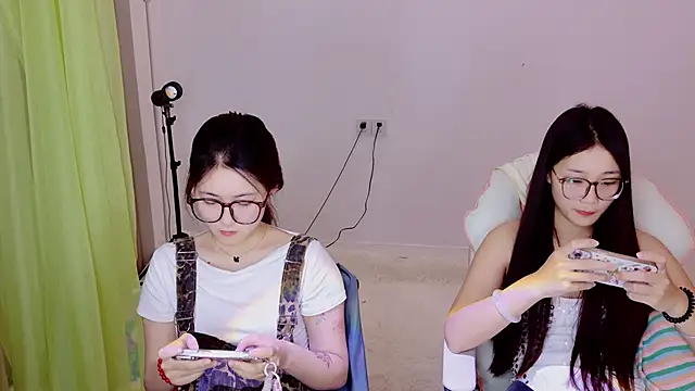 Xiongchumo1120 online show from May 2026 03:25:01 AM