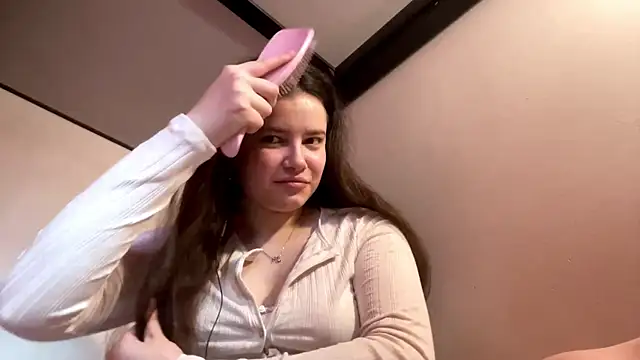 Snapshot of LonnaVandal chatting on April 2026 09:59:01 AM LonnaVandal online show from April 2026 09:59:01 AM