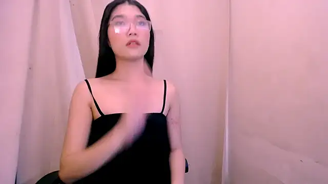 hugecock cali online show from May 2026 01:25:02 AM