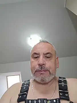 andrexl eather online show from May 2026 01:06:01 PM