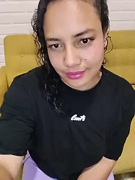 Pricila45 online show from April 2026 01:08:01 AM