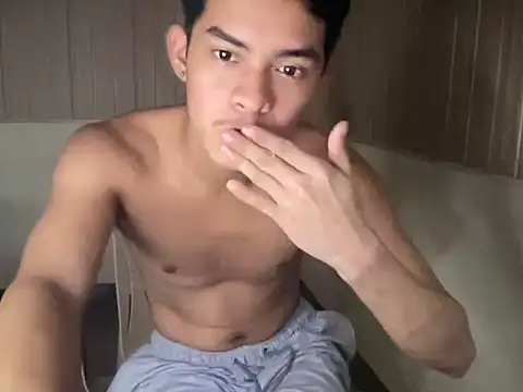 yourhotasian jhonpol16 online show from June 2026 02:06:01 AM