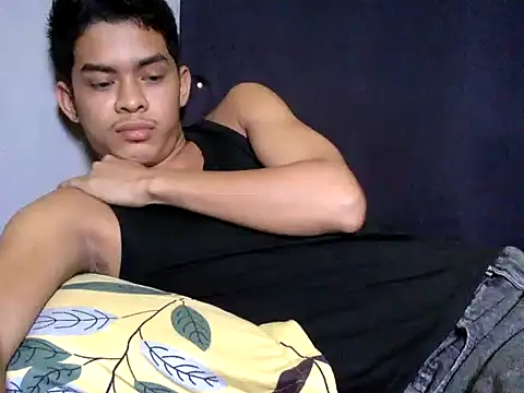 yourhotasian jhonpol16 online show from June 2026 05:52:02 AM