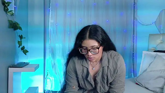 Snapshot of Silvana_lorc chatting on May 2026 07:20:02 PM Silvana lorc online show from May 2026 07:20:02 PM