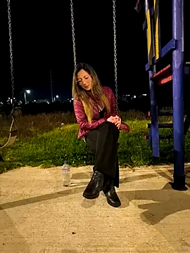 Snapshot of VALELUXX chatting on July 2026 03:34:01 AM VALELUXX online show from July 2026 03:34:01 AM